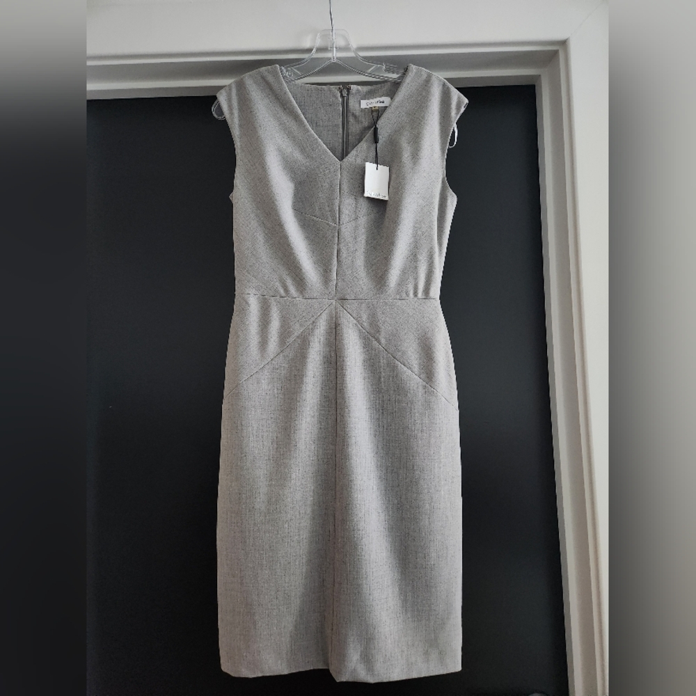 Calvin Klein V-Neck Gray Dress Size 6 NWT